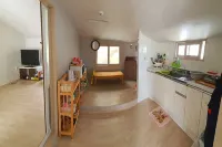 Geoje Deokpo Guest House