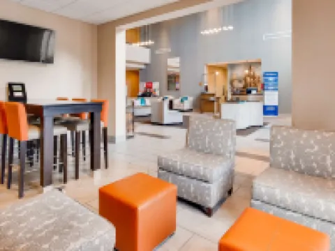 Best Western Plus Atrium Inn  Suites Hotels in Clarksville