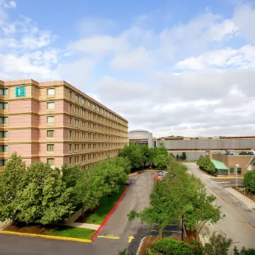 Embassy Suites by Hilton Chicago O'Hare Rosemont