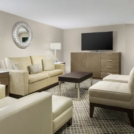 DoubleTree by Hilton Orlando Airport Hotel