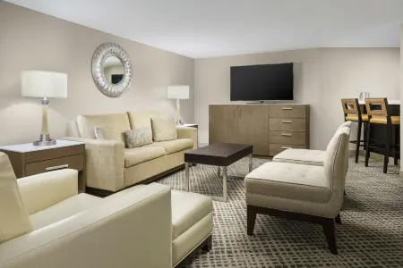 DoubleTree by Hilton Orlando Airport Hotel