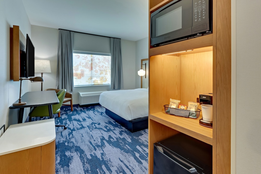 Fairfield Inn & Suites by Marriott Dallas Love Field