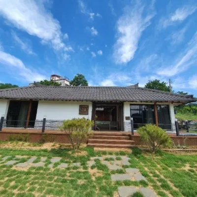Daebudo (Yeongheungdo) Mieum Pension 鄰近薪里浦海水浴场的酒店