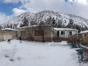 Ziarat Hotel