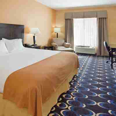 Holiday Inn Express & Suites Las Cruces North Rooms