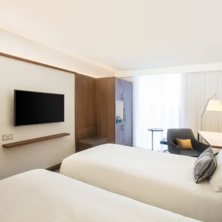 Courtyard by Marriott Edinburgh West Отели в г. Эдинбург