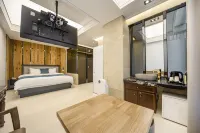 JB Tourist Hotel