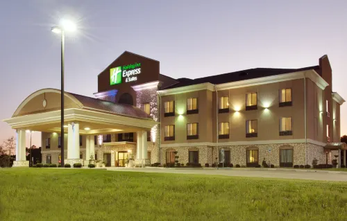 Holiday Inn Express & Suites Center by IHG Hotels in Center