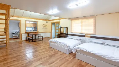 Taean (Anmyeondo) Puppy Stay Heated Swimming Pool Pet Pension Отели в г. 
