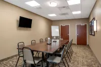 Comfort Inn & Suites Hotels in Shawnee