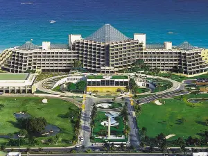 Top 20 Family Hotels in Cancun