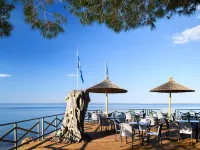 Blue Dolphin Hotel Hotéis em Ormilia