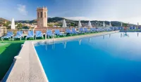Mercè Hotels in Pineda de Mar
