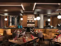 Adina Apartment Hotel Frankfurt Westend Hotels near Messeturm