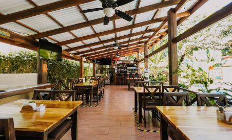 Tropical Beach - Housity