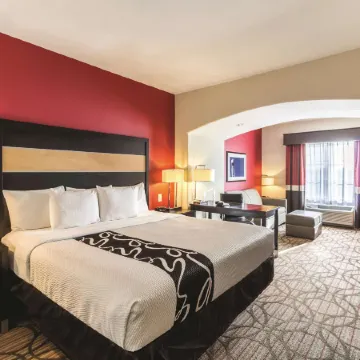 La Quinta Inn & Suites by Wyndham Fargo-Medical Center