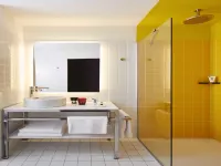 Mama Shelter Paris la Défense Hotel a Puteaux