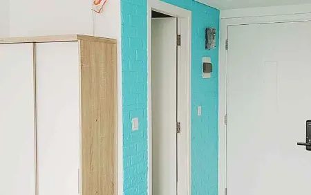 Comfy Smart TV Room at Apartemen Poris 88