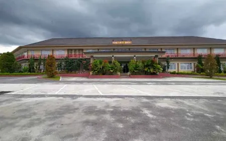 Sere Nauli Hotel Отели в г. Toba Regency