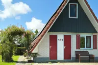 Holiday Home ‘Urlaubsruhe’ (6 p.) Near Lake Lauwersmeer - No Pets - balcony