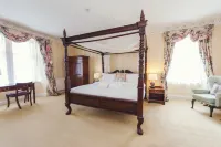 Boat Country Inn and Restaurant فنادق في غرانتاون أون سبي