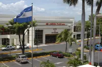 Crowne Plaza MANAGUA by IHG - parking