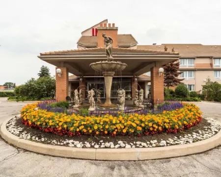Monte Carlo Inn Oakville Suites Hotels in Oakville