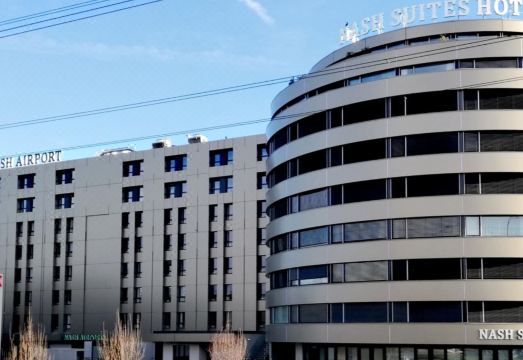 내쉬 에어포트 호텔