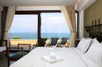 Kimona Villa Seafront Swimming Pool Jacuzzi 6 Bedrooms 21 Pax Kouvohori Villas Crete