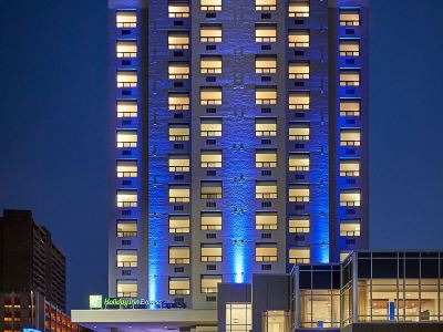 Holiday Inn Express WINDSOR WATERFRONT by IHG