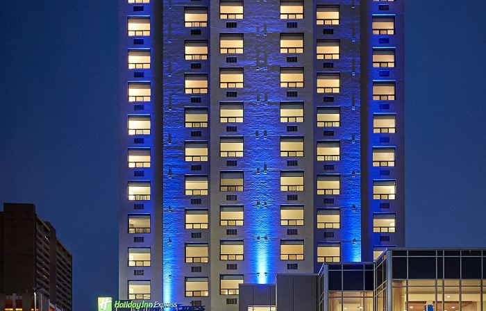 Holiday Inn Express WINDSOR WATERFRONT by IHG