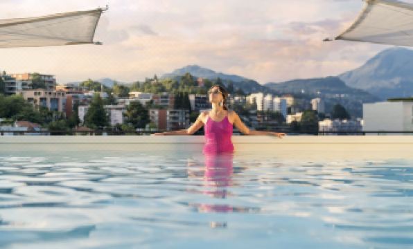 2. 호텔 애드미럴 ..