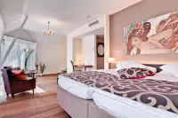 Belvédère Strandhotel Hotels in Merligen