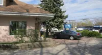 Clarkson Village Motel, 1815 Lakeshore Rd West Mississauga - 2-stjärniga