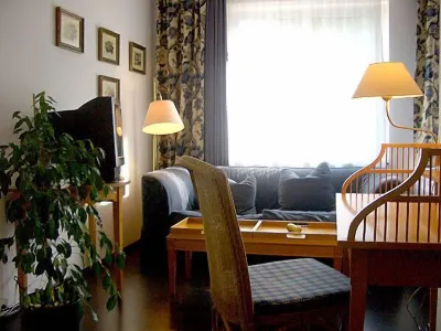 Hotel Neustadt Hotels near Restaurant EssTheater