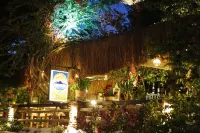 Bozburun Pembe Yunus Hotel فنادق في Bozburun Mahallesi