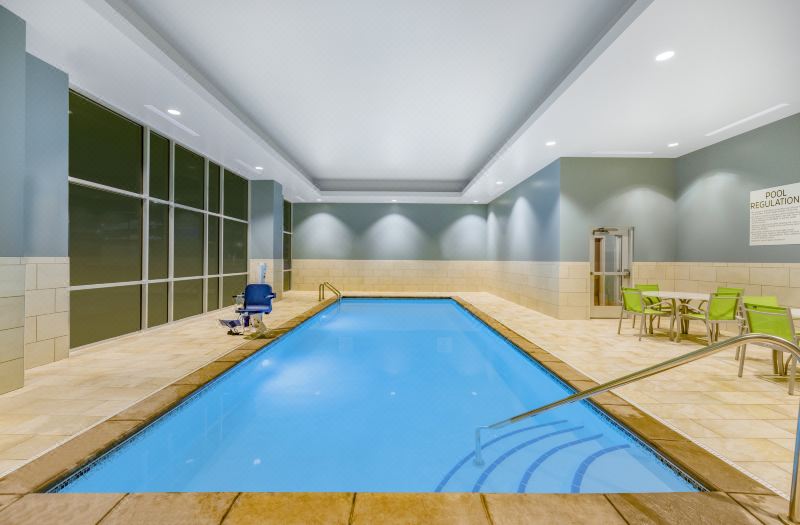 Holiday Inn Express & Suites Lincoln Downtown by IHG photo 3