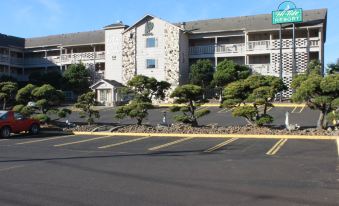 Hi Tide Oceanfront Inn