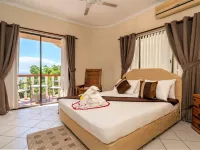 Carana Hilltop Villa Hotels in Glacis