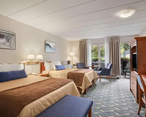Travelodge by Wyndham Niagara Falls at the Falls Hotels near Rainbow Bridge