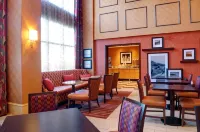 Hampton Inn & Suites by Hilton Langley-Surrey - servizio colazione