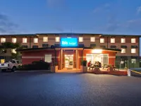 Ibis Budget Coffs Harbour Hotels near Coffs Harbour Marina Walkway