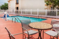 Days Inn & Suites by Wyndham New Iberia Hotels in New Iberia