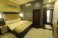Degladys Hotel Enugu - bars