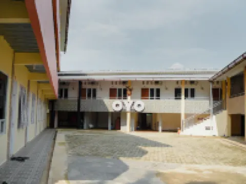 Desilva Bandara Hotels in Kebun Bunga