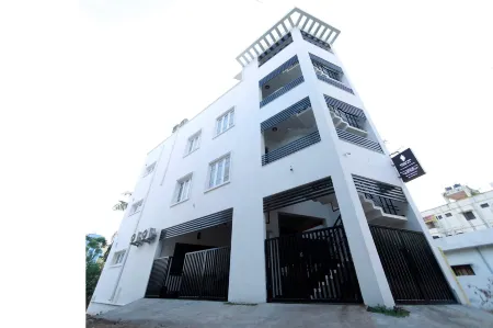 Roscotel Shara Inn Pondicherry Отели рядом с достопримечательностью «Ботаникал Гарден»