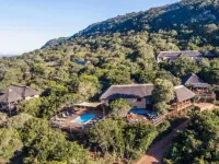 Woodbury Lodge – Amakhala Game Reserve Отели в г. Grahamstown