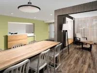 Extended Stay America Select Suites - Tampa - Northeast