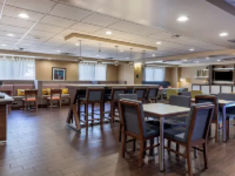 Hampton Inn Norco-Corona-Eastvale Hotels in Norco