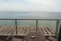 Mistral Hotel - Ocean View